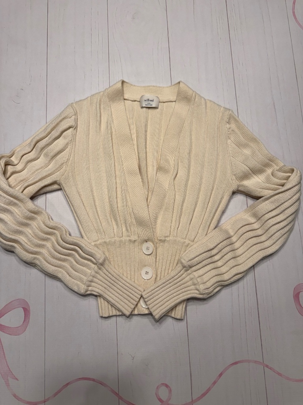 Aritzia Wilfred Plunge Front Cardigan Cream Size XXS